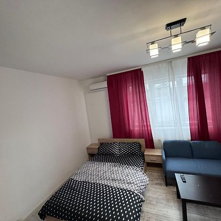 Cozy Studio 10 Min Away From Th Center Of The City บูคาเรสต์ ภายนอก รูปภาพ