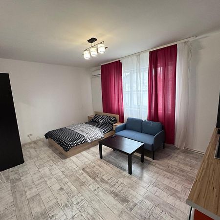 Cozy Studio 10 Min Away From Th Center Of The City บูคาเรสต์ ภายนอก รูปภาพ